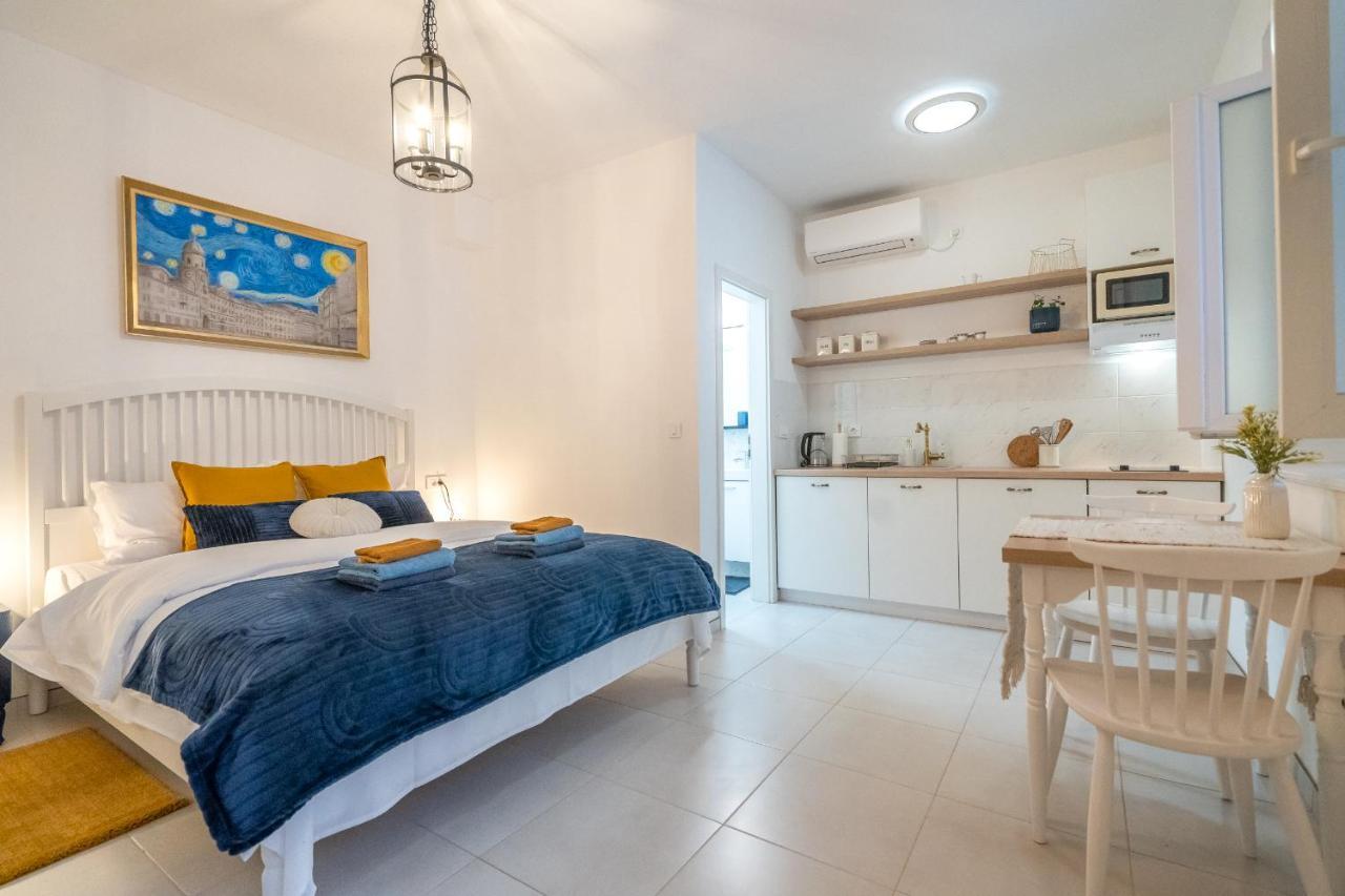 Starry Night Studio Apartment 리예카 외부 사진